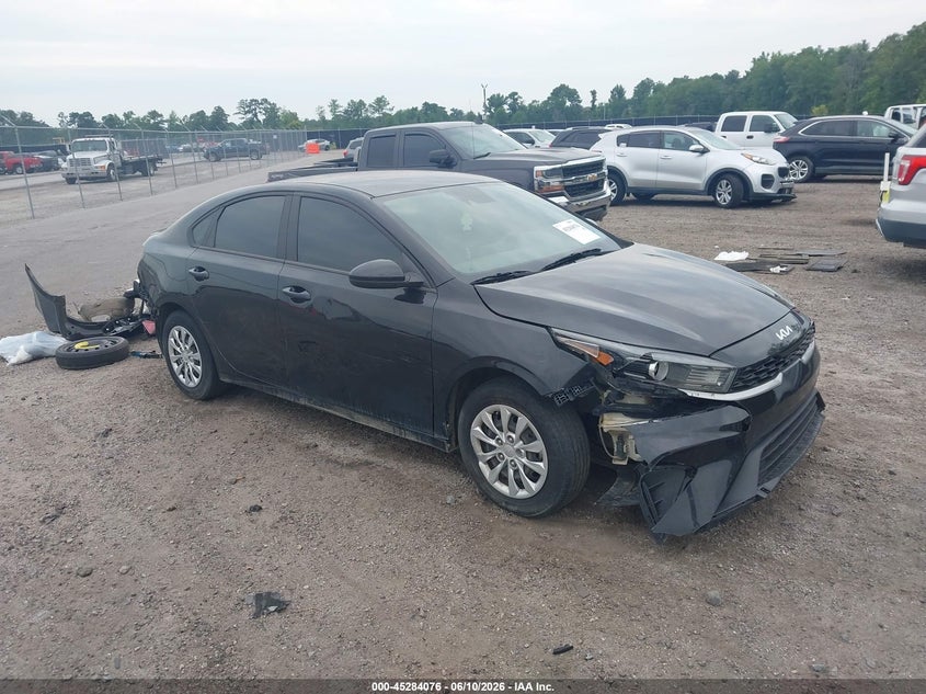 2022 KIA FORTE FE — Галерея фотографий