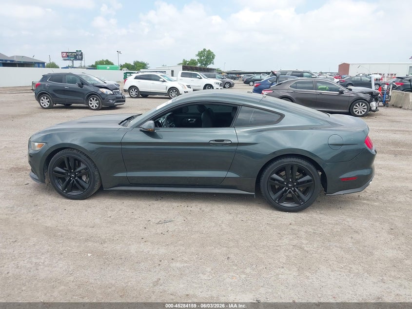FORD MUSTANG - zdjęcie 14