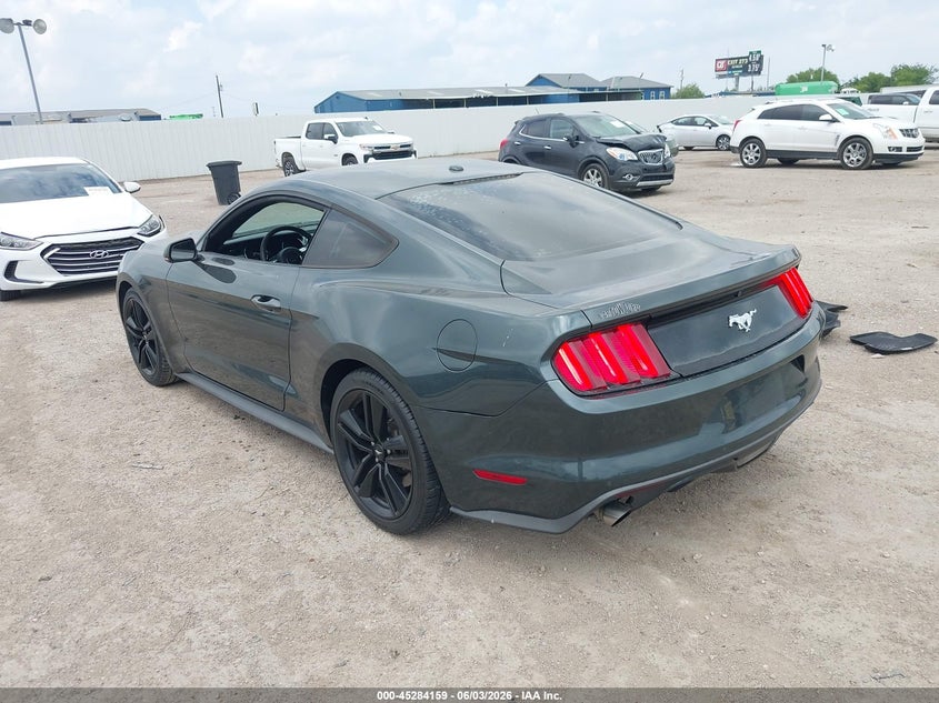 FORD MUSTANG - zdjęcie 3