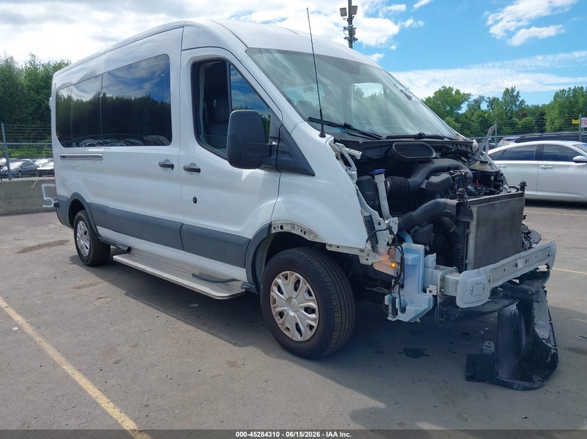 Vin: 1ftnr2cm2fkb06629, lot: 45782146, ford transit-250 2015 img_1