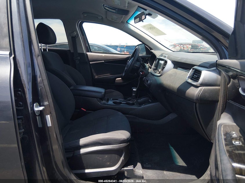 2019 KIA SORENTO auction photo 5