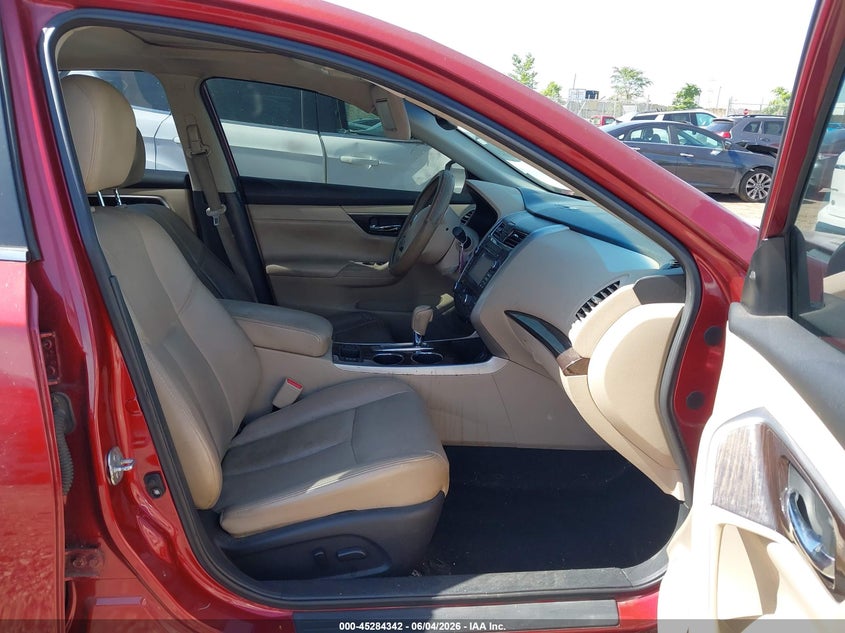 2015 NISSAN ALTIMA auction photo 5