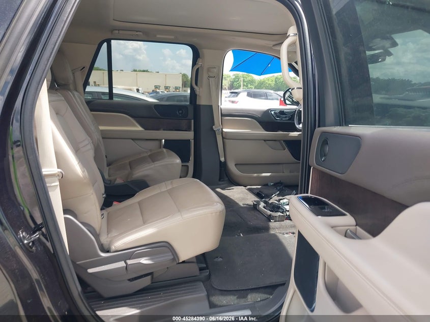 2022 Lincoln Navigator Reserve L VIN: 5LMJJ3LT2NEL02143 Lot: 45284390