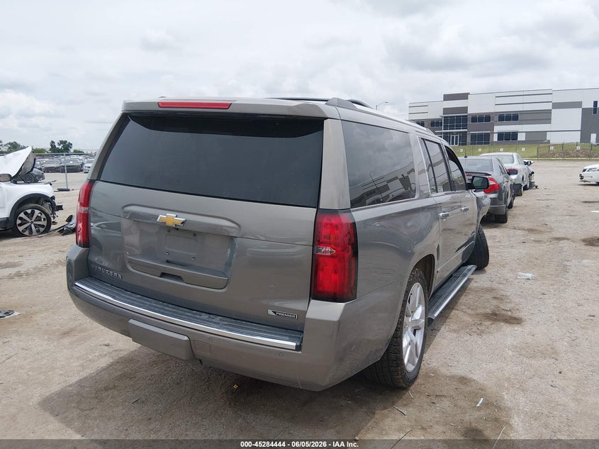 CHEVROLET SUBURBAN - zdjęcie 4