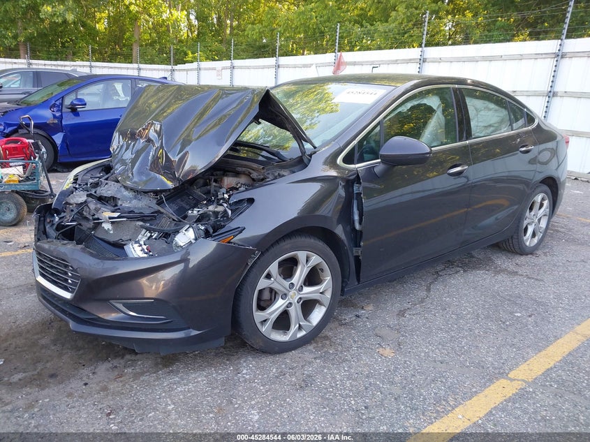 Vin: 1g1bf5sm5h7265075, lot: 45782380, chevrolet cruze premier auto 20172