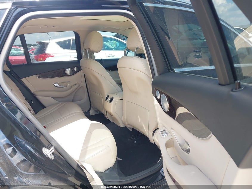 2017 Mercedes-Benz Glc 300 VIN: WDC0G4JBXHF156259 Lot: 45284591