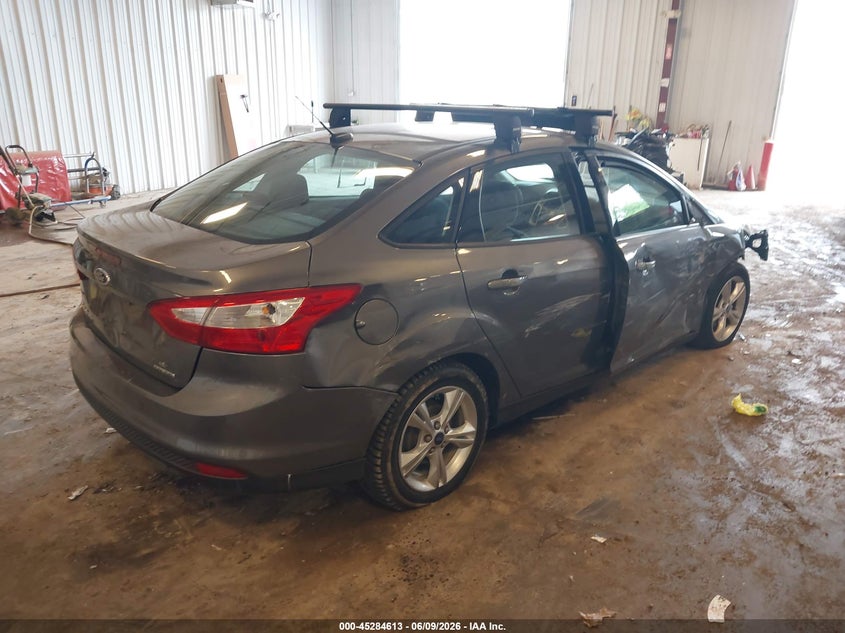Vin: 1fadp3f24dl261343, lot: 45782449, ford focus se 20134