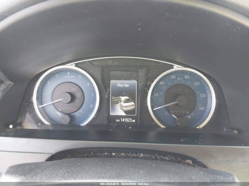 2015 TOYOTA CAMRY auction photo 7