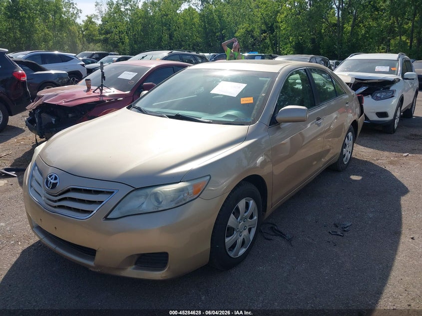 Vin: 4t1bf3ek3au560426, lot: 45782464, toyota camry le 20102
