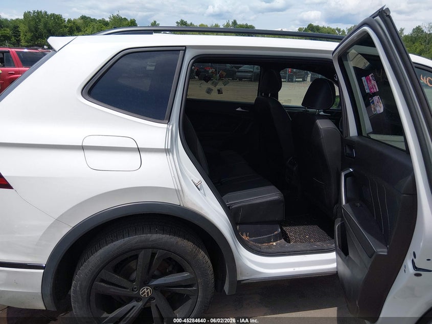 2024 Volkswagen Tiguan 2.0T Se R-Line Black VIN: 3VV8B7AX8RM193558 Lot: 45284640