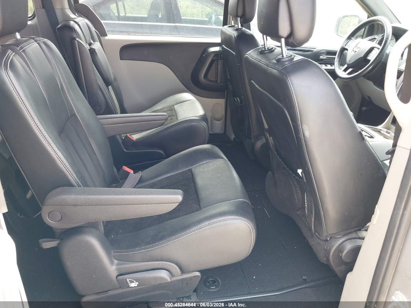 2016 Dodge Grand Caravan Sxt VIN: 2C4RDGCG3GR400356 Lot: 45284644