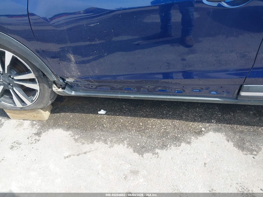 2018 NISSAN KICKS auction photo 6