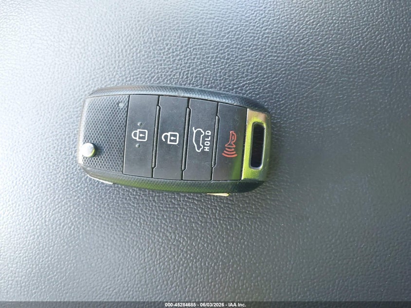 2019 Kia Sorento 2.4L L VIN: 5XYPG4A35KG583950 Lot: 45284685