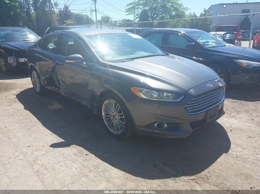 2016 FORD FUSION auction photo 1