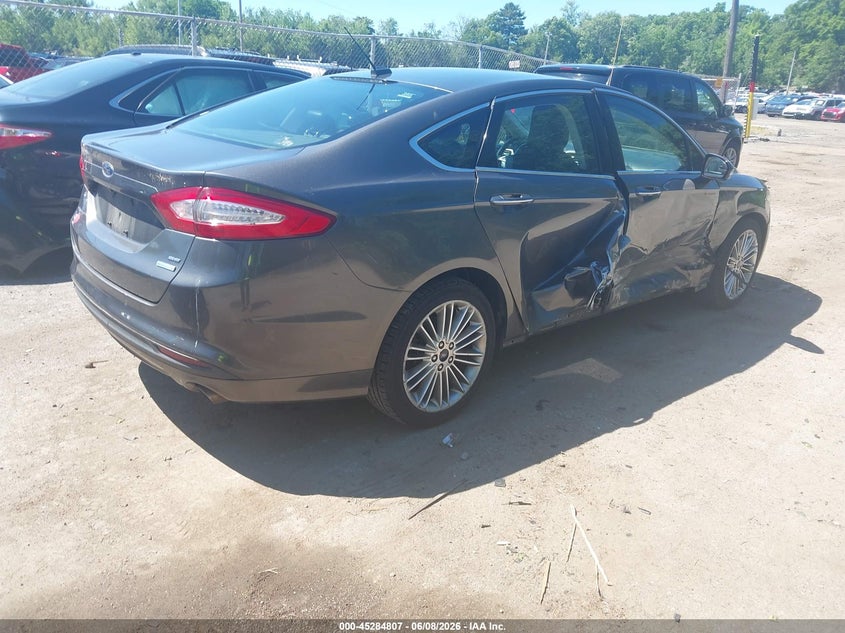 2016 FORD FUSION auction photo 4