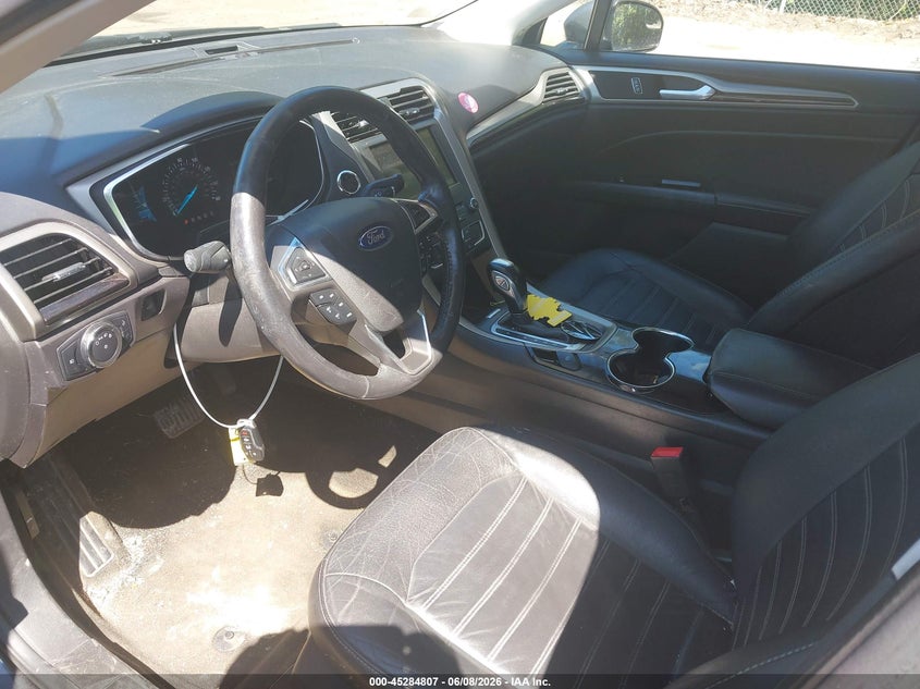 2016 FORD FUSION auction photo 5