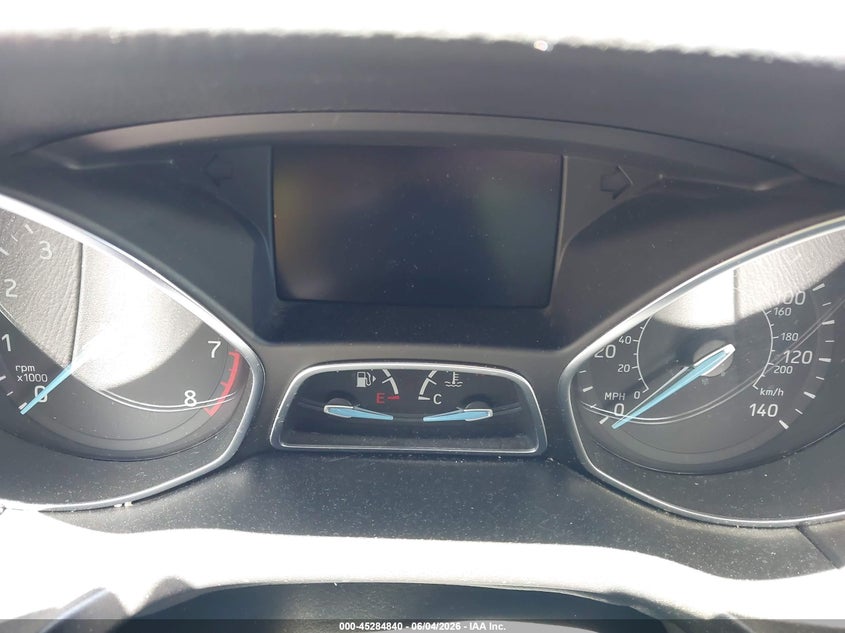 2018 Ford Focus Se VIN: 1FADP3F21JL332252 Lot: 45284840