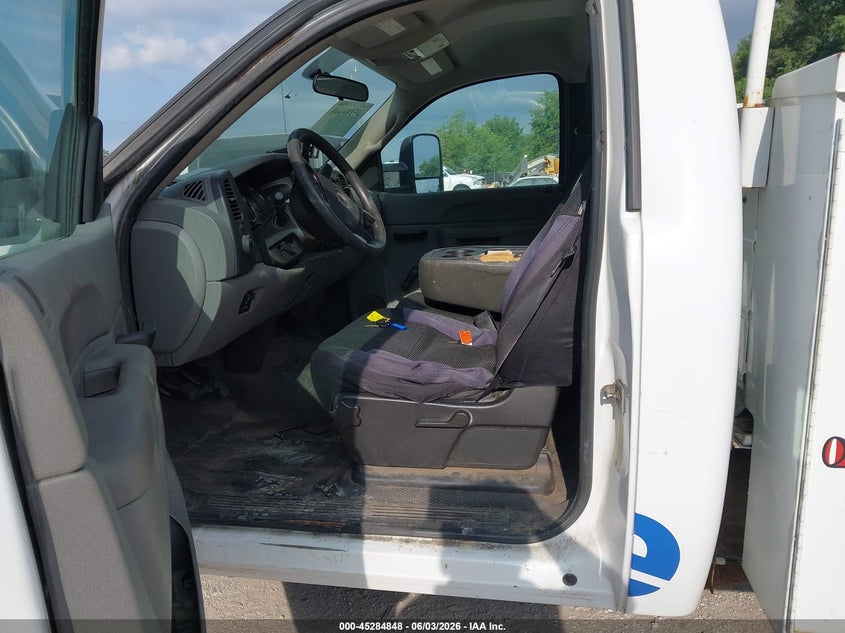 2012 Chevrolet Silverado 6.0 2500Hd Work Truck white Lot 111045284848 Vin 1GC0CVCG2CF202028