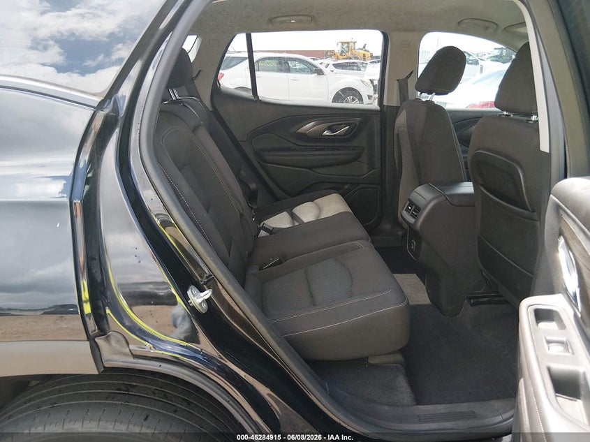2022 GMC TERRAIN auction photo 8