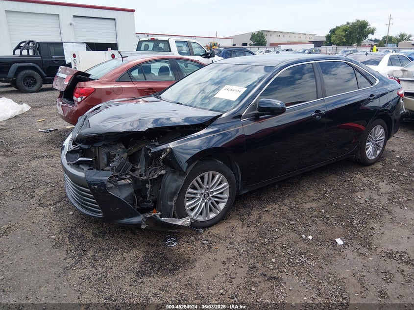 Vin: 4t1bf1fkxhu445853, lot: 45782760, toyota camry le 20172