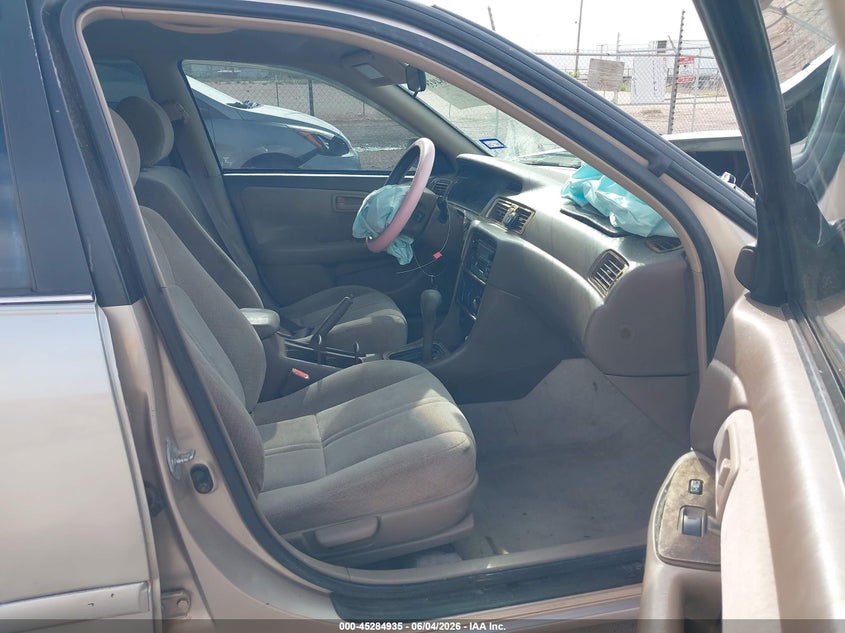 2000 TOYOTA CAMRY auction photo 5