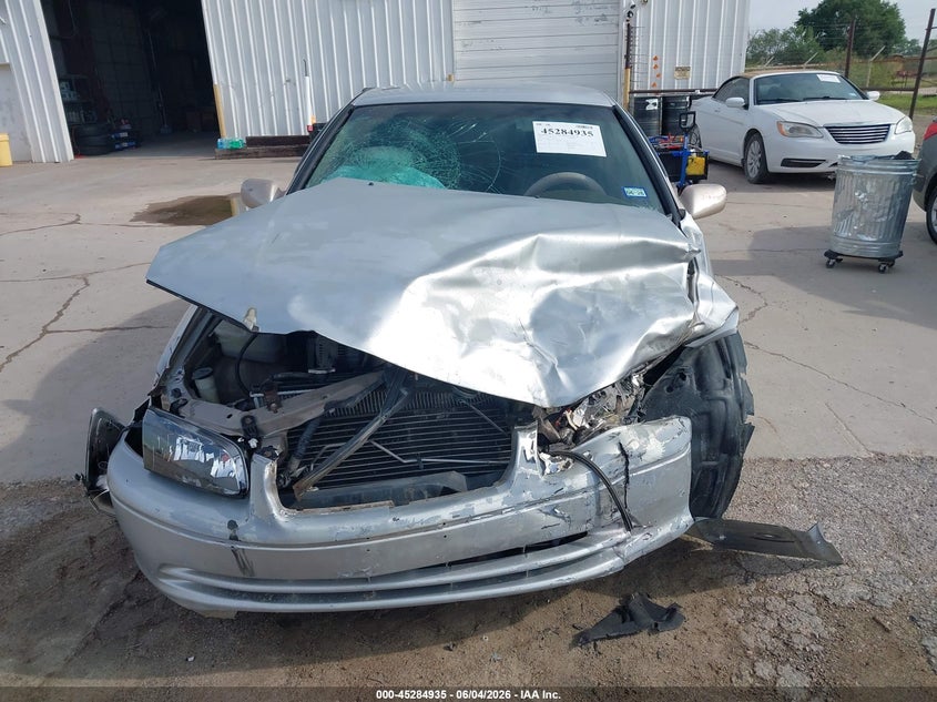 2000 TOYOTA CAMRY auction photo 6