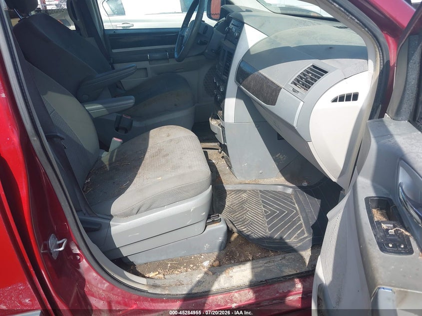 2010 DODGE GRAND CARAVAN auction photo 5