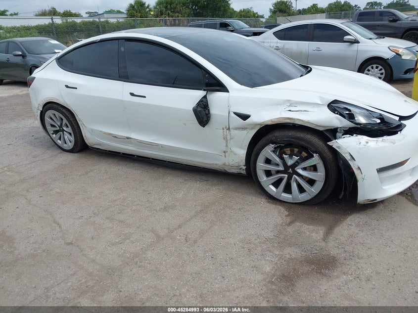 2022 Tesla Model 3 Long Range Dual Motor All-Wheel Drive VIN: 5YJ3E1EB7NF103763 Lot: 45284993
