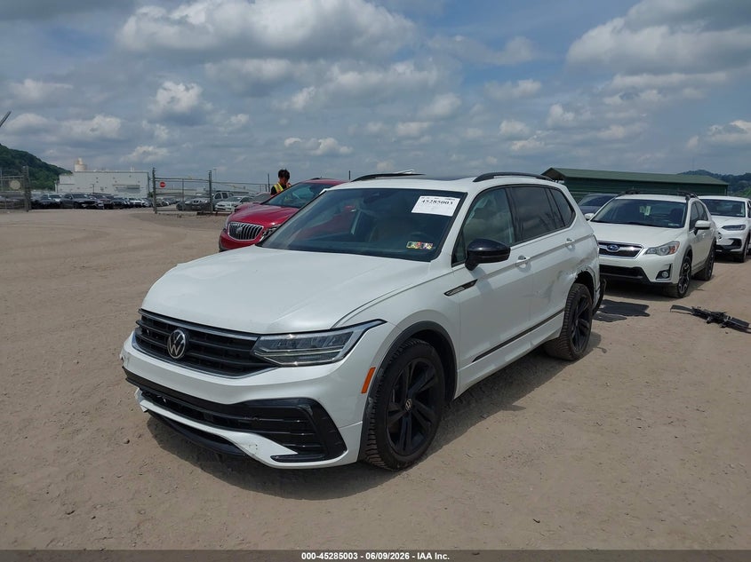 Vin: 3vv8b7ax6pm092113, lot: 45782839, volkswagen tiguan 2.0t se r-line black 20232