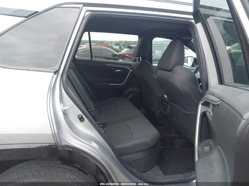 VIN 4T3T6RFV8PU130536 2023 TOYOTA RAV4 HYBRID SE