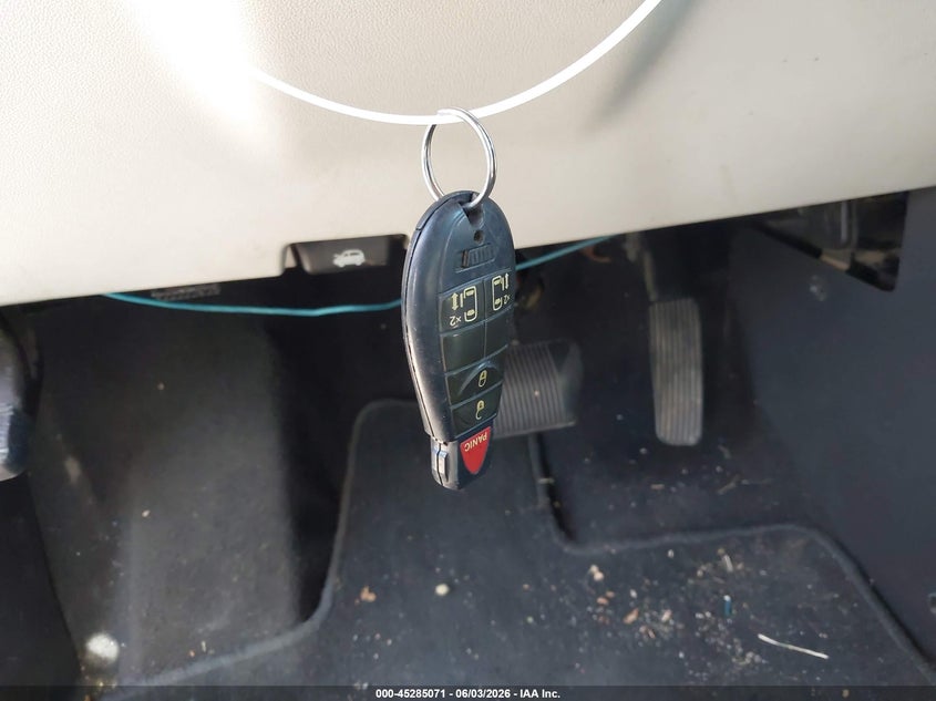 2010 Dodge Grand Caravan Sxt VIN: 2D4RN5D15AR483648 Lot: 45285071