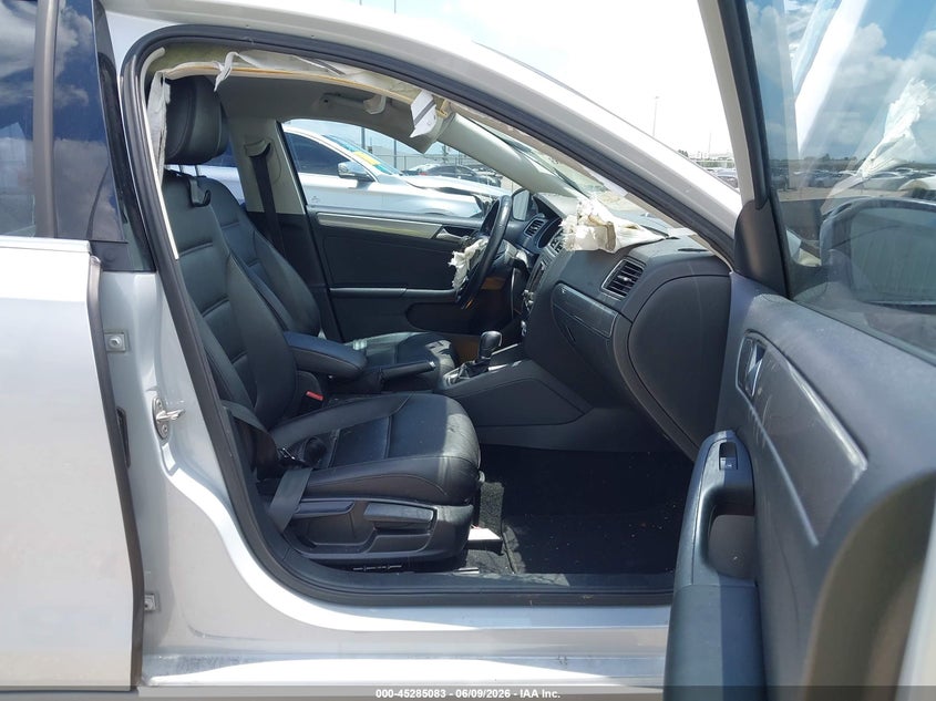 2017 VOLKSWAGEN JETTA 1.4T SE · Фото 5