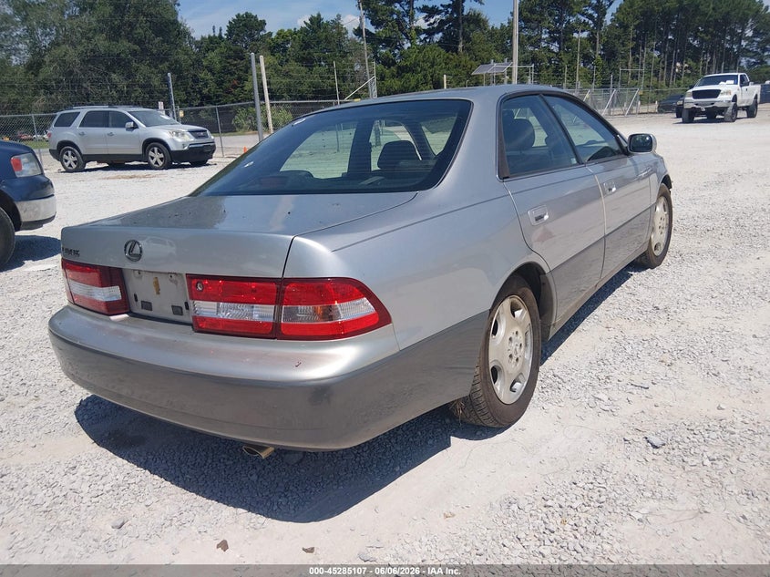 2000 LEXUS ES 300 auction photo 4