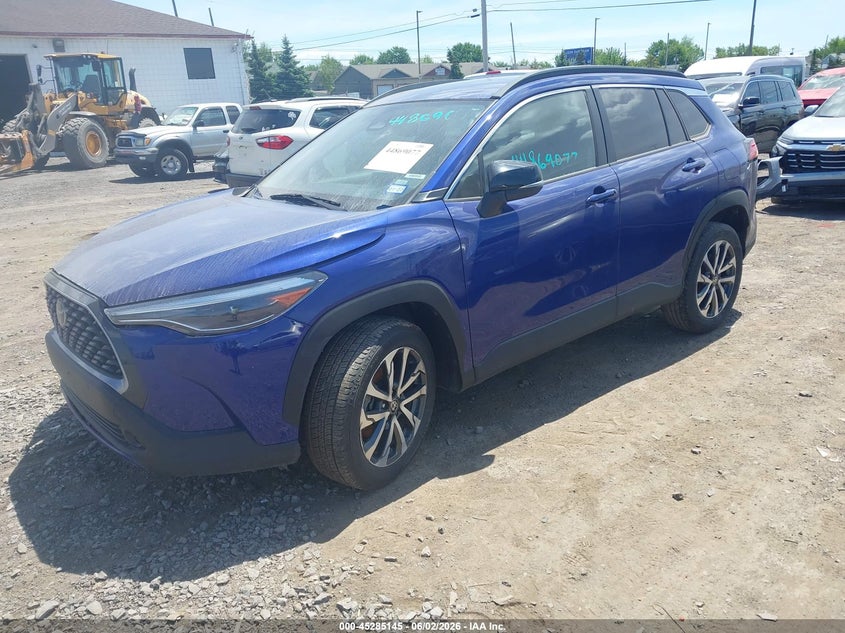 2025 Toyota Corolla Cross Xle 7MUEAAAG1SV124806 photo 1
