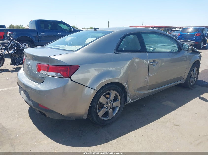 Vin: knafu6a24a5252319, lot: 45783092, kia forte koup ex 20104