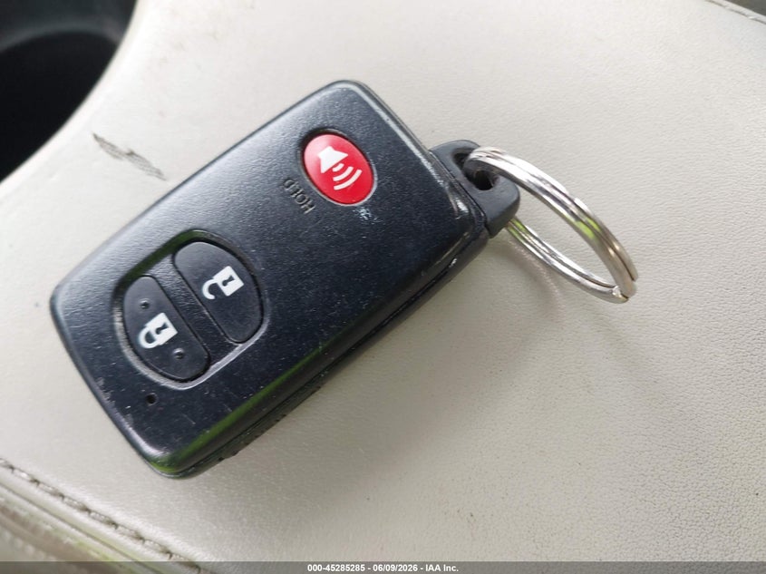 2012 TOYOTA PRIUS HATCHBACK 1.8L I-4 DOHC, VVT, 98HP
