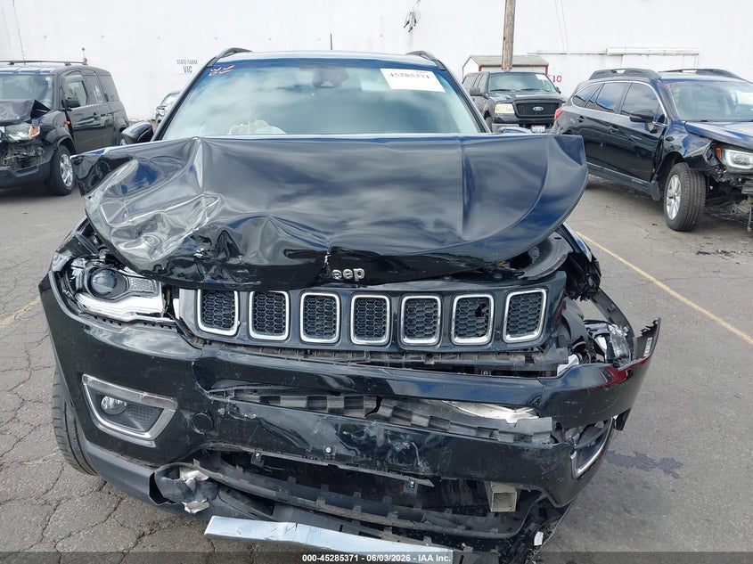 2018 Jeep Compass Limited Fwd VIN: 3C4NJCCB7JT122666 Lot: 45285371