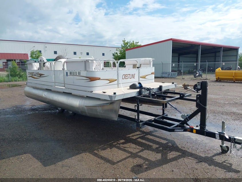 2009 CRESTLINER PONTOON auction photo 1