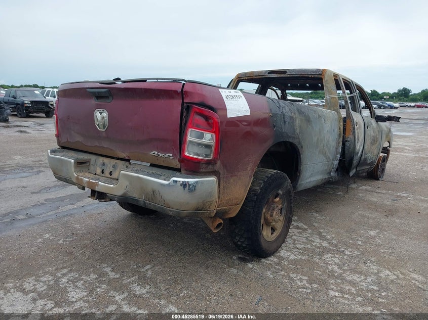 Vin: 3c6ur5hlxrg306030, lot: 45783355, ram 2500 tradesman  4x4 8' box 20244