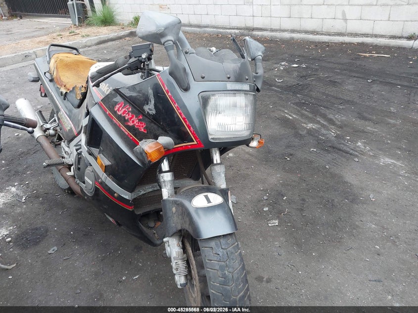 1987 KAWASAKI ZX600 auction photo 1