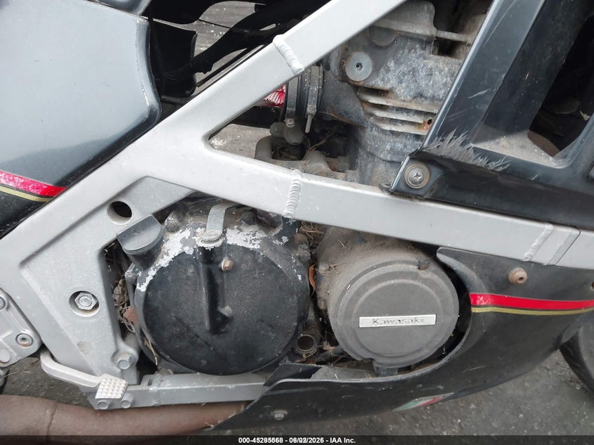 1987 KAWASAKI ZX600 auction photo 8