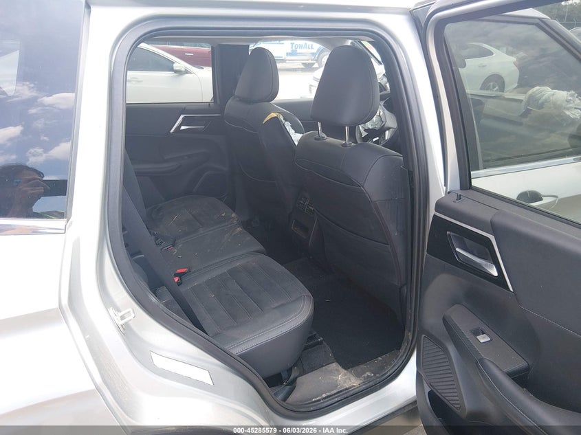2024 Mitsubishi Outlander Se 2.5 S-Awc/Se Black Edition S-Awc/Se Black Edition W/Pano Roof S-Awc/Se Ralliart S-Awc VIN: JA4J4VA84RZ039610 Lot: 45285579