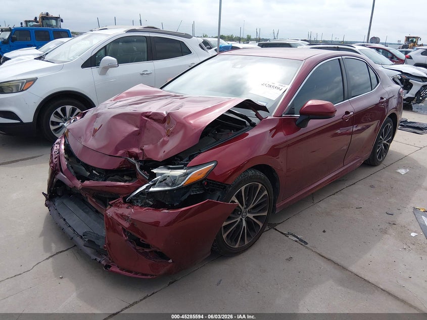 2018 Toyota Camry Se 4T1B11HK8JU559805 photo 1