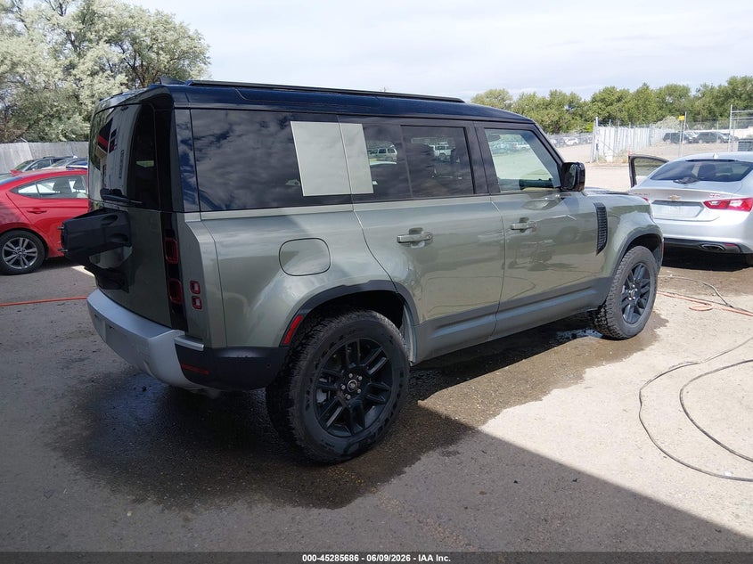 2025 LAND ROVER DEFENDER auction photo 4