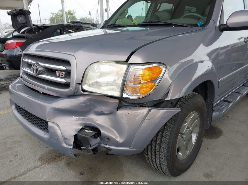 2001 Toyota Sequoia Limited V8 VIN: 5TDBT48AX1S028066 Lot: 45285739