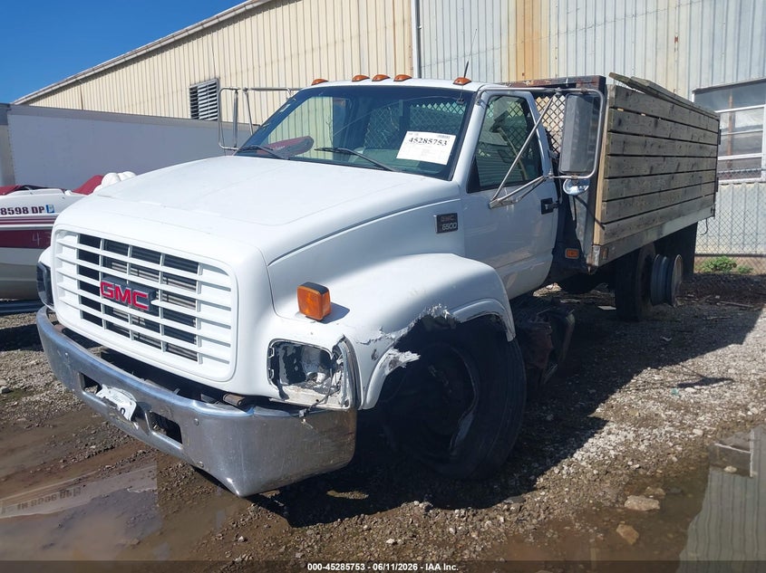 1999 GMC C-SERIES auction photo 2
