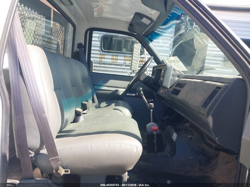 1999 GMC C-SERIES auction photo 7