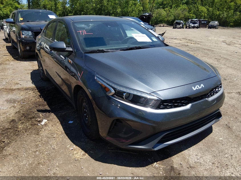 Vin: 3kpf24ad0pe650137, lot: 45783697, kia forte lxs 2023 img_1