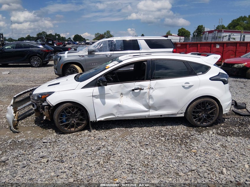 VIN: WF0DP3TH9H4122213 2017 FORD FOCUS RS