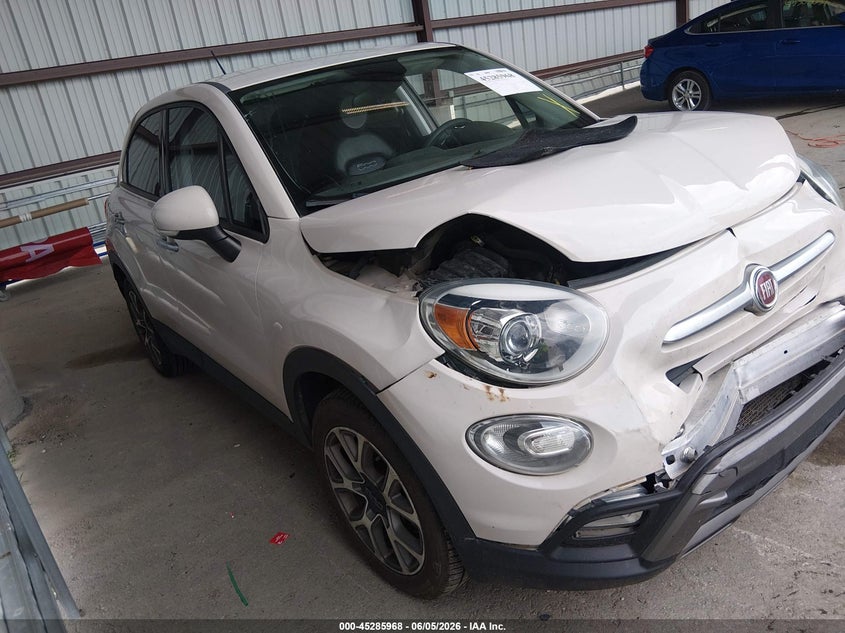 2016 FIAT 500X auction photo 1